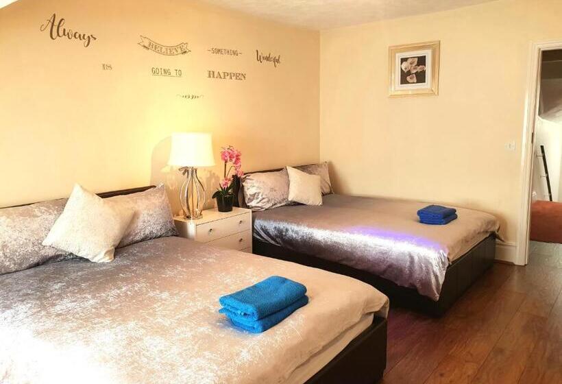 패밀리 룸, Gabriel Guesthouse