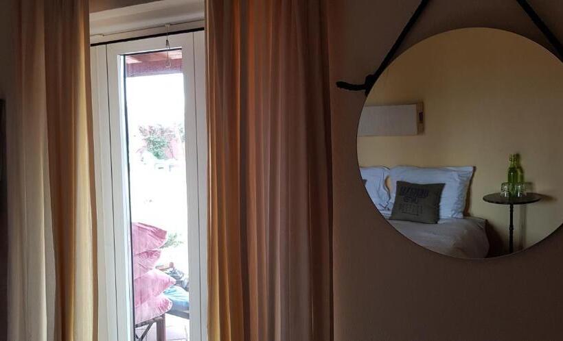 اتاق استاندارد, Quinta Dos Doze Sobreiros   Quarto Sol