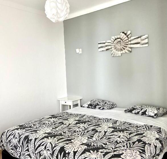 اتاق استاندارد, Pirata Hostel Milfontes