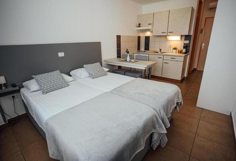 استودیوی استاندارد, Sobe Rooms Nataly