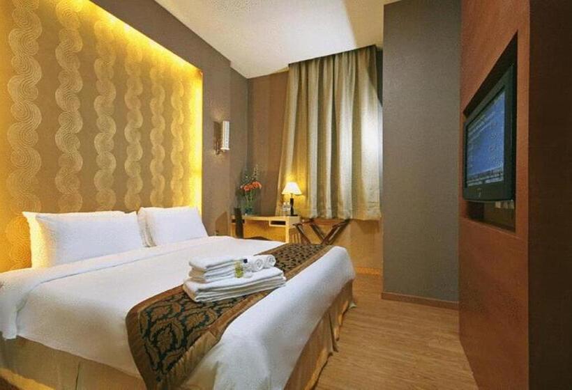 Quarto Estandar, Courtyard Hotel @ 1borneo