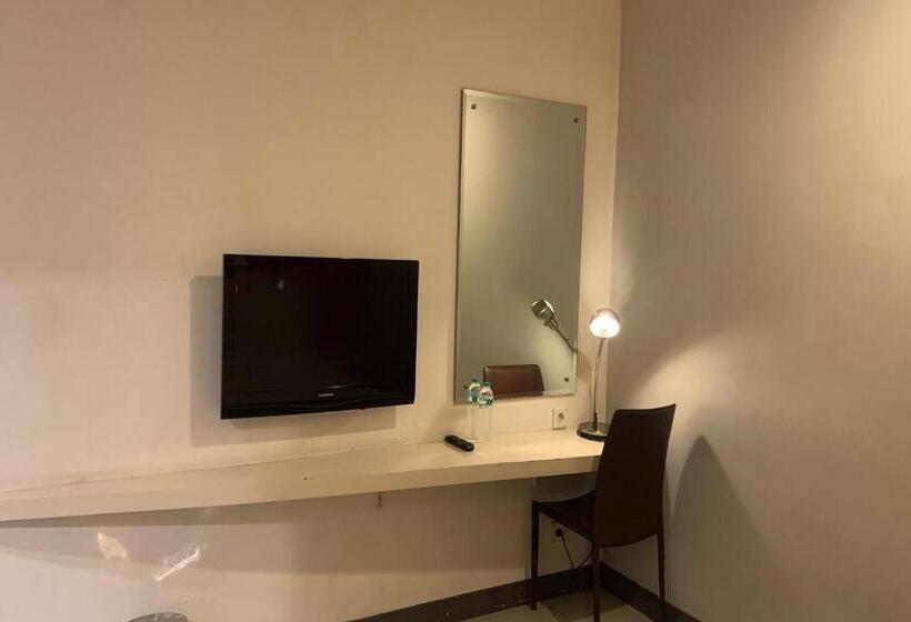 Номер Deluxe, Glodok Plaza