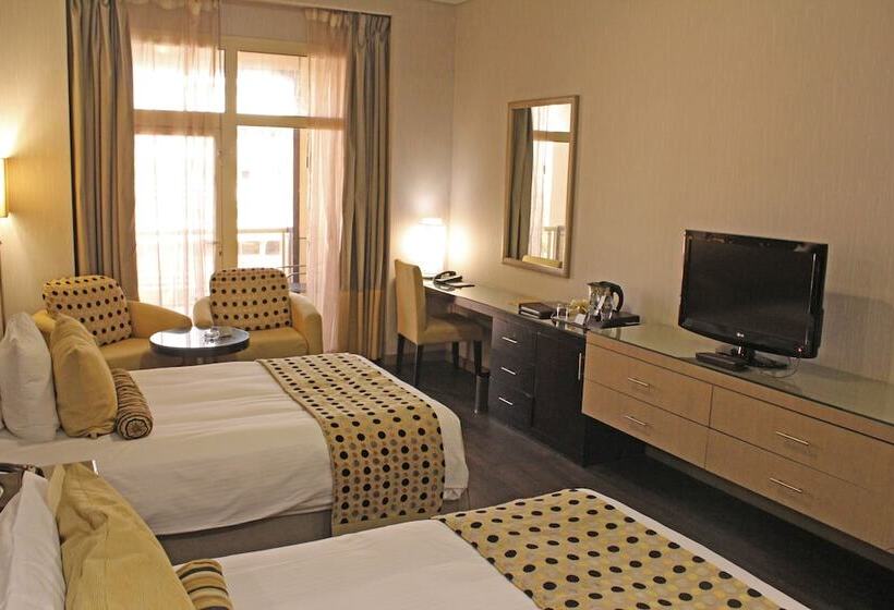 Номер Deluxe, Time Grand Plaza Hotel, Dubai Airport