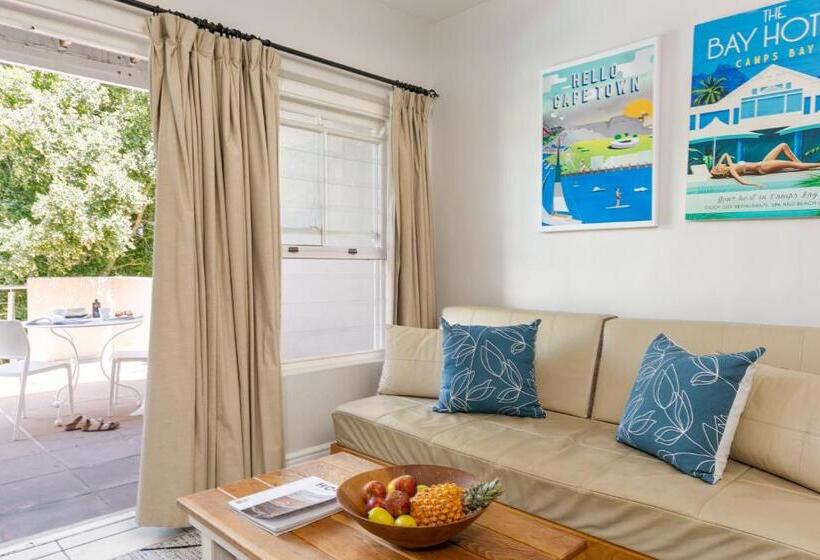 Студио Стандарт Вид на Бассейн, Camps Bay Village   Studios And Apartments