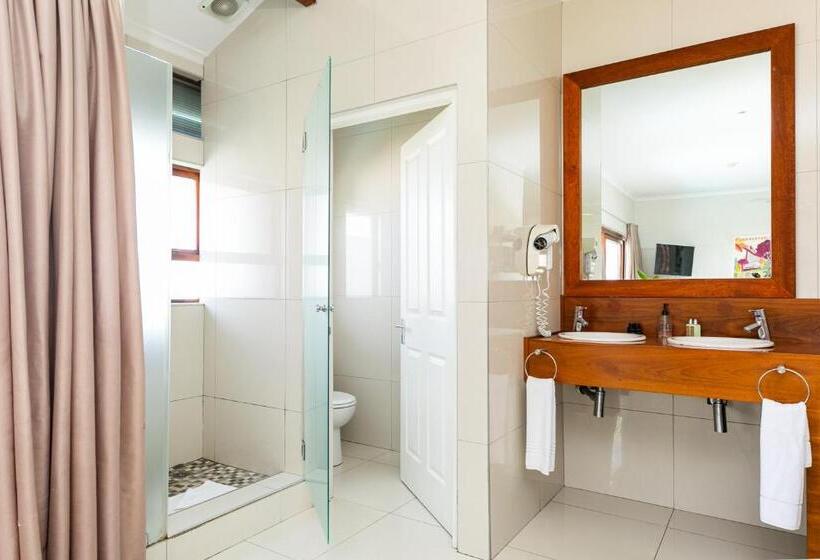Студия Стандарт Вид на Море, Camps Bay Village   Studios And Apartments