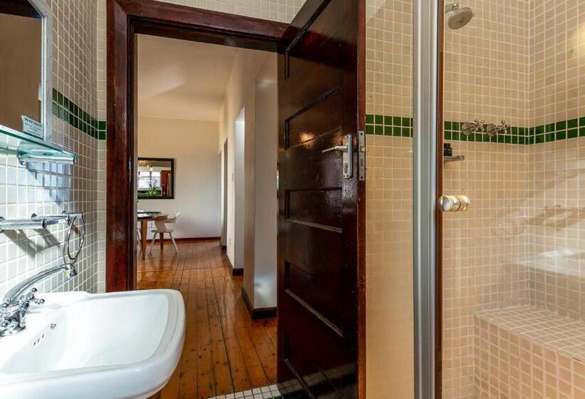 Апартаменты 1 Спальня Нижний Этаж, Camps Bay Village   Studios And Apartments