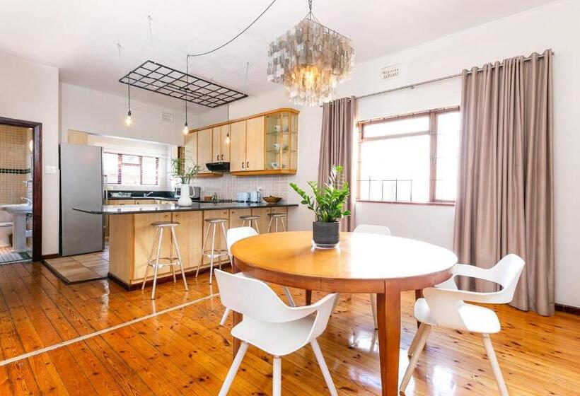 Апартаменты 1 Спальня Нижний Этаж, Camps Bay Village   Studios And Apartments