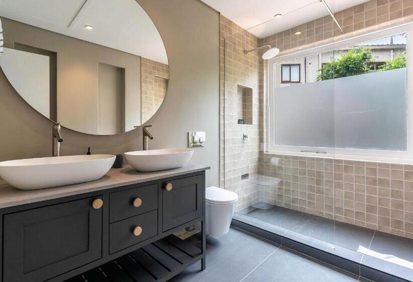 Апартаменты 1 Спальня Вид на Море, Camps Bay Village   Studios And Apartments