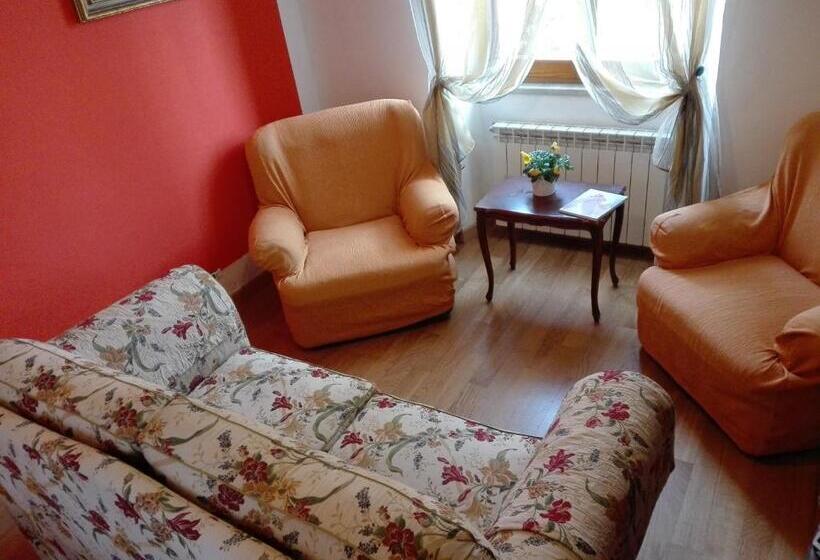 Семейный Номер Совместный Санузел, La Torretta Bed & Breakfast