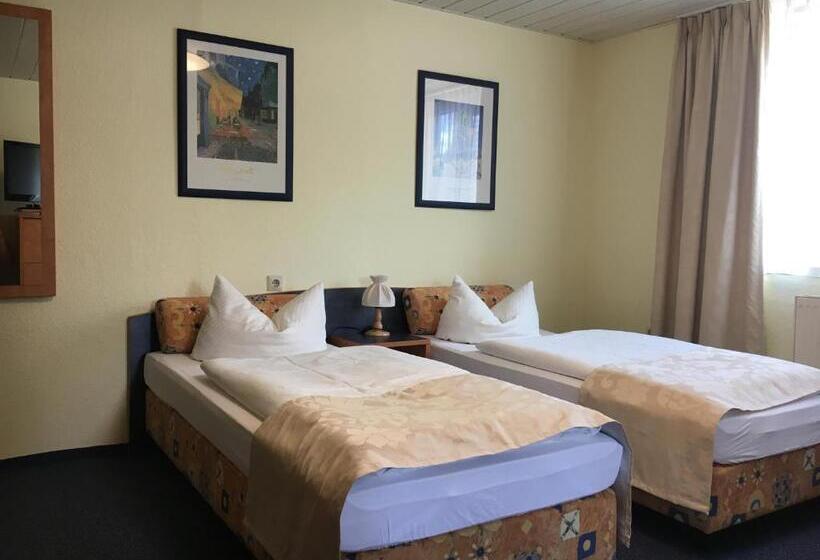 Трежместный Номер Economy, Altes Gasthaus Leuna Pension