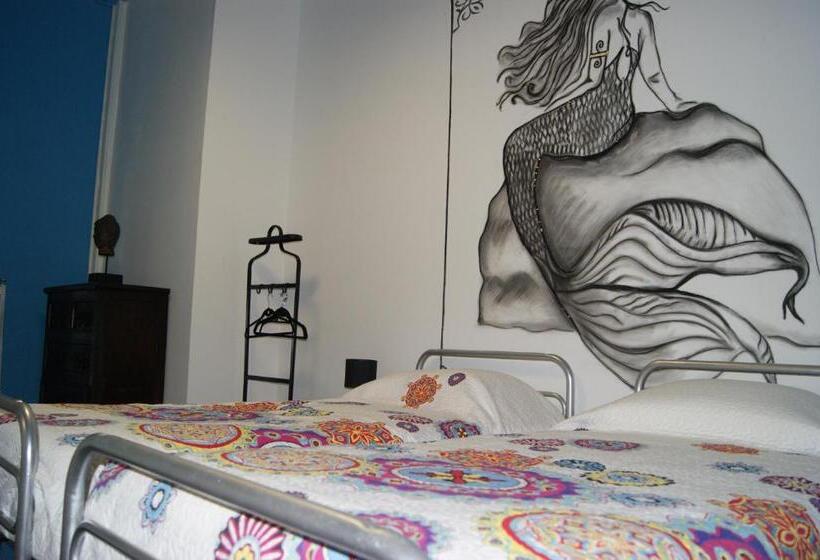 اتاق استاندارد با بالکن, Azores Dream Hostel