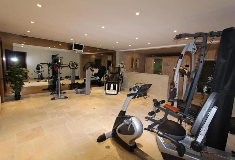 Quarto Estandar Vista Jardim, Havre De Paix 5 étoiles Prestige Jacuzzi, Hammam, Sauna, Piscine Chauffée Mougins Cannes Grasse