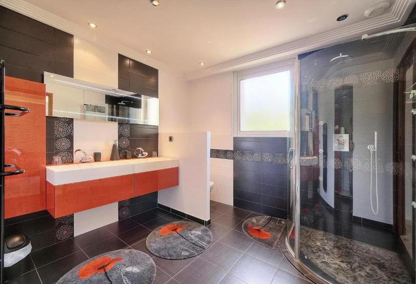 Номер Стандарт Вид на Сад, Havre De Paix 5 étoiles Prestige Jacuzzi, Hammam, Sauna, Piscine Chauffée Mougins Cannes Grasse