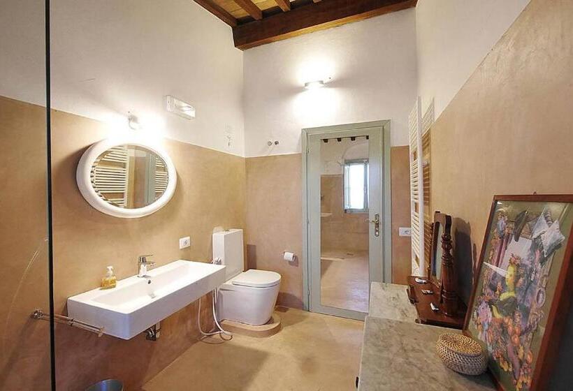 Номер Стандарт, Agriturismo Le Tassinaie