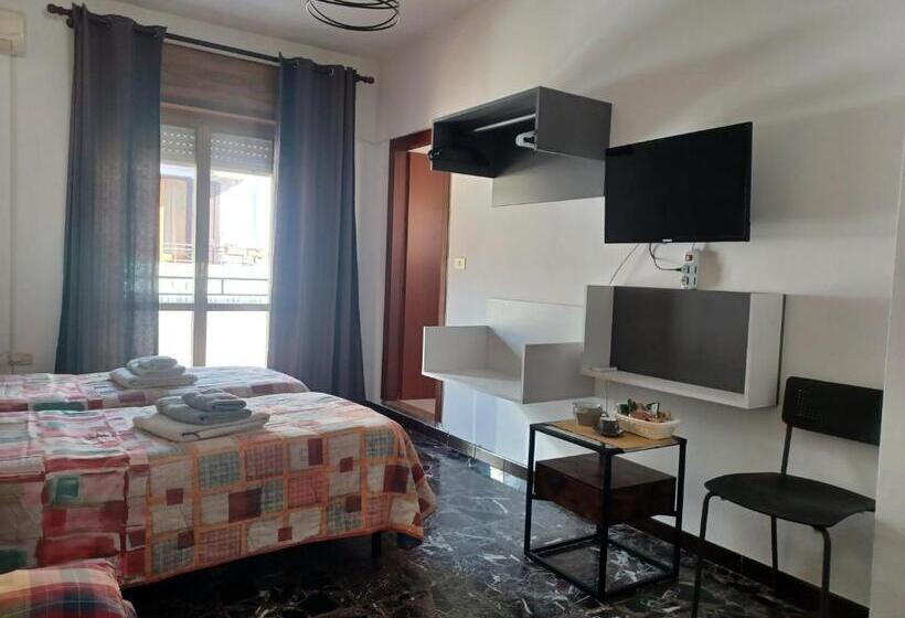 Номер Стандарт, B&b Cardedu