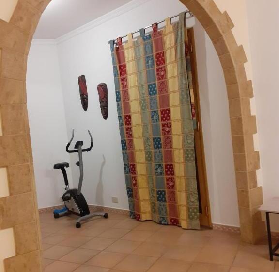 اتاق لوکس, Casamia