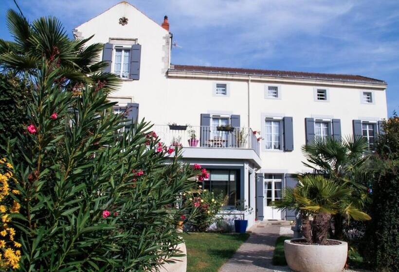 Семейный Номер, La Maison De Vénus