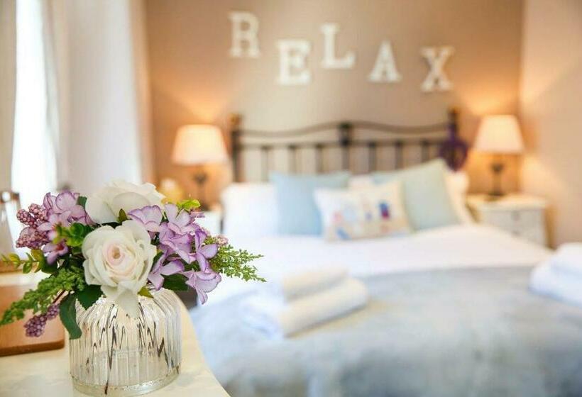 Quarto Estandar, Cobbleview Rooms
