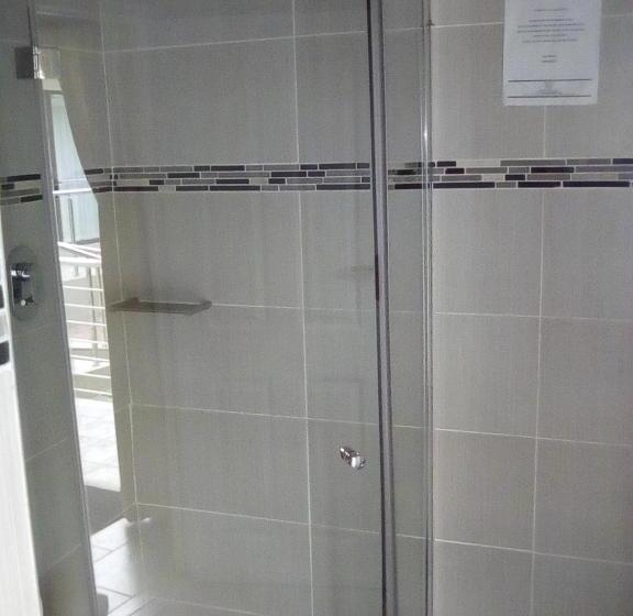 اتاق لوکس, Lucolo Palace B&b   Mthatha
