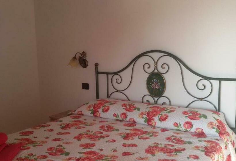 Quarto Estandar com Sacada, B&b S Apposentu
