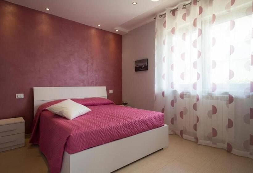 חדר סטנדרט לשלושה, B&b Olganna