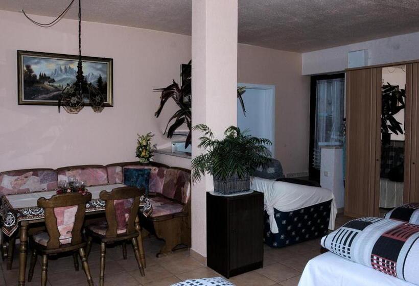آپارتمان 1 خوابه همکف, Caruso Pension Und Pizzeria