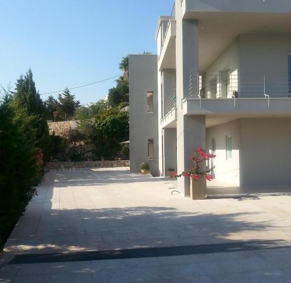 Апартаменты 1 Спальня Нижний Этаж, Villa Cà Del Mar