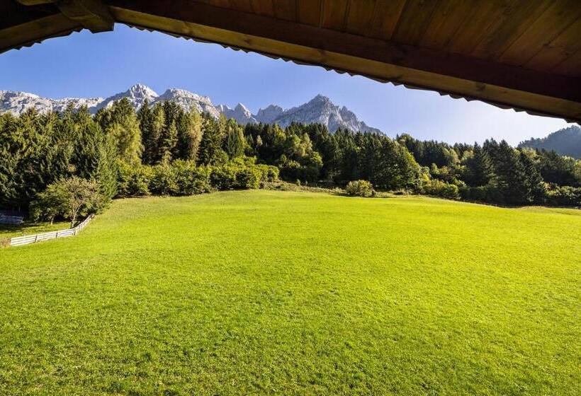 اتاق عادی یک تخته, Der Burgblick Adults Only