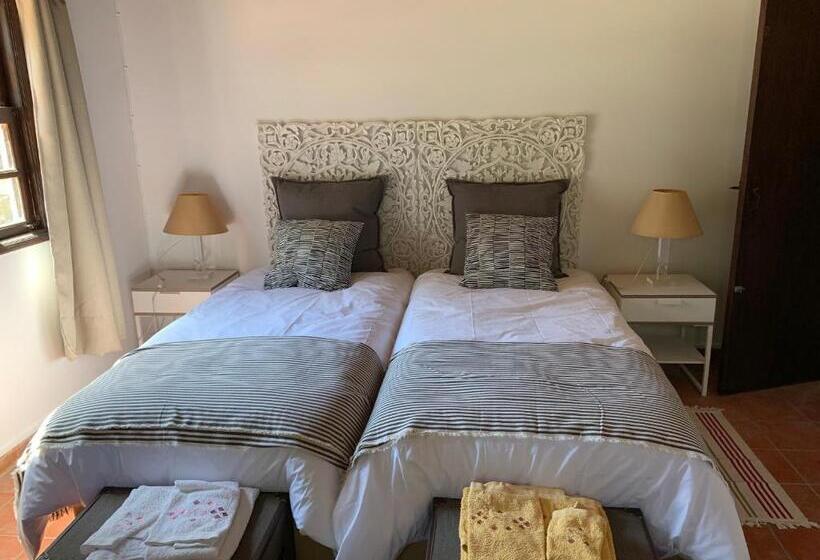 패밀리 스튜디오, Quinta Santa Isabel