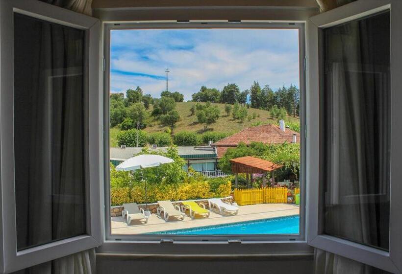 کلبه ییلاقی, Quinta De Vale Escuro