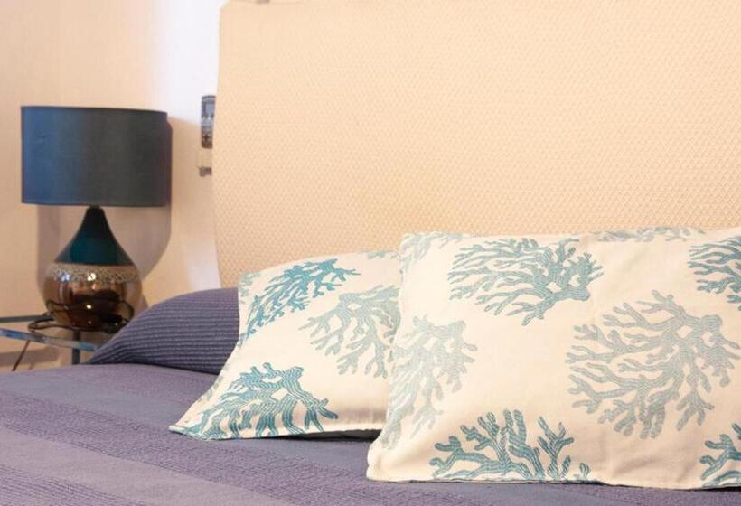 اتاق استاندارد با چشم‌انداز باغ, Valesmeralda Boutique Rooms