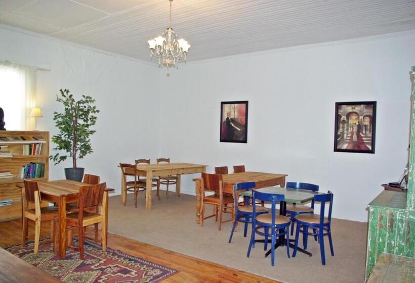 Семейный Номер Базовый, Bun Clody Manor   Guest House & Coffee Shop