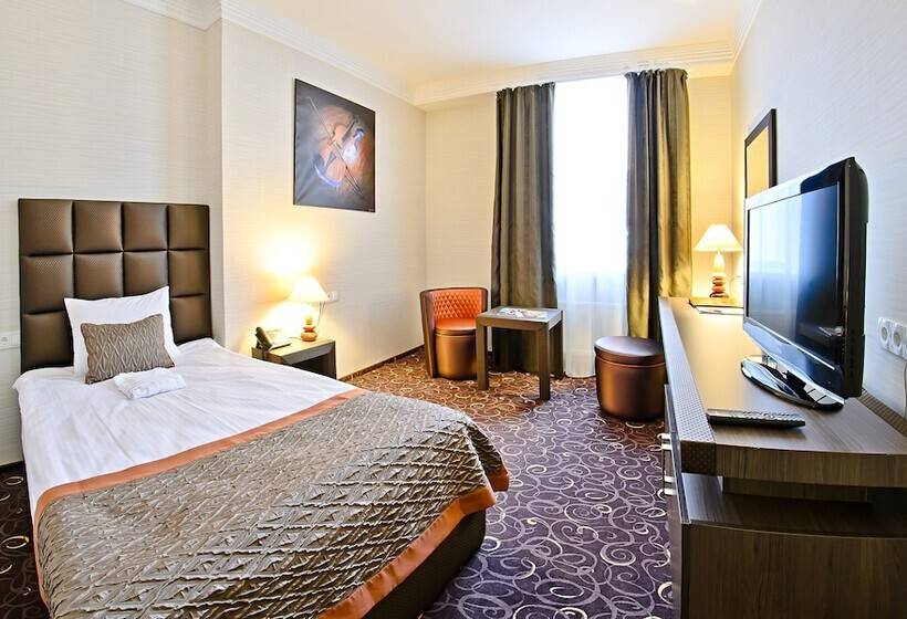 اتاق استاندارد یک نفره, Alfavito Kyiv