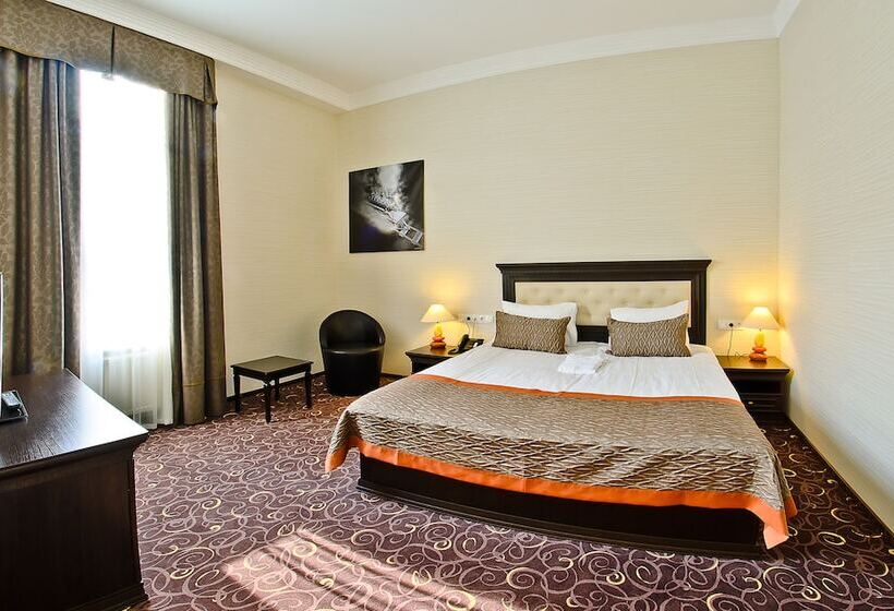 اتاق لوکس, Alfavito Kyiv