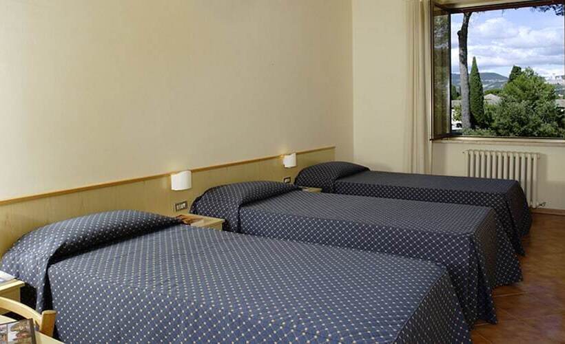 اتاق استاندارد سه نفره, Domus Pacis Assisi
