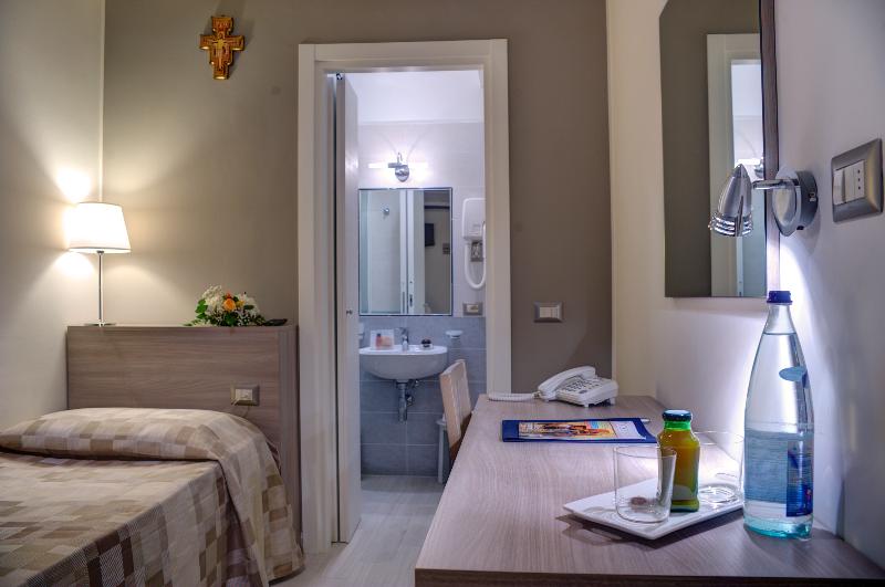 اتاق استاندارد یک نفره, Domus Pacis Assisi