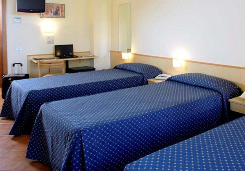 اتاق استاندارد سه نفره, Domus Pacis Assisi