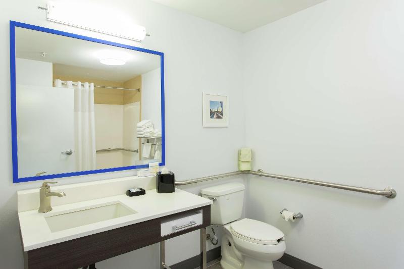 استودیو استاندارد با تخت کینگ, Hampton Inn & Suites Ankeny
