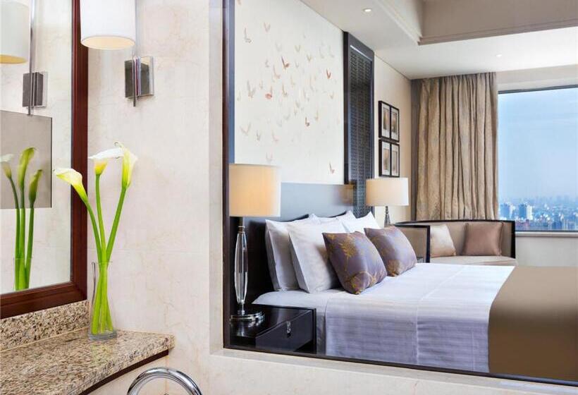 Club Room King Bed, Intercontinental Wuxi, An Ihg