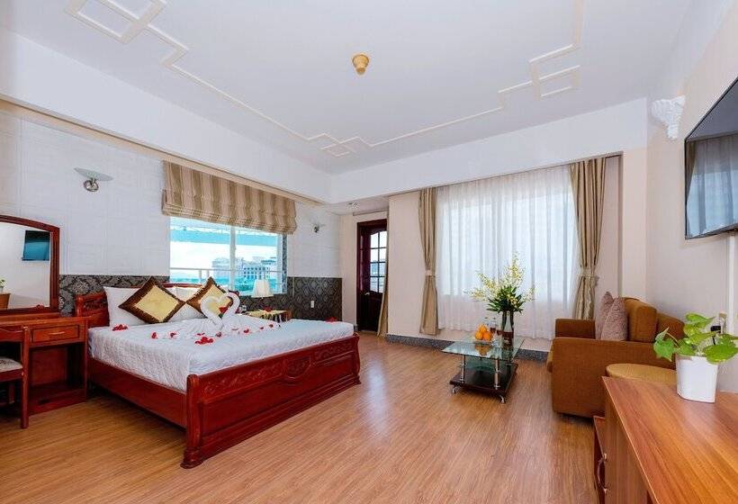 اتاق لوکس با چشم‌انداز دریا, Olympic  Nha Trang
