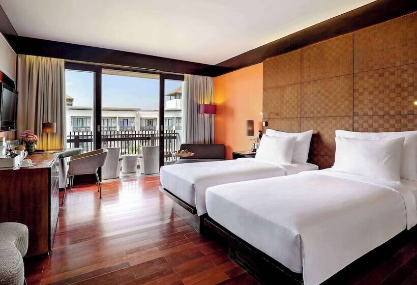 디럭스 룸 가든 전망, Pullman Bali Legian Beach