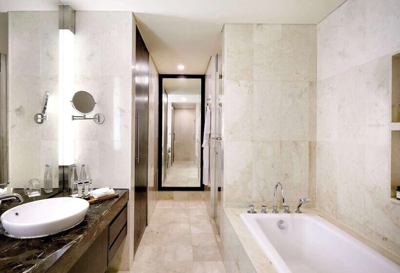 디럭스 룸 가든 전망, Pullman Bali Legian Beach