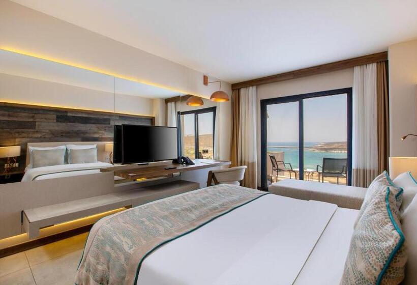 اتاق لوکس با چشم‌انداز دریا, Design Plus Seya Beach