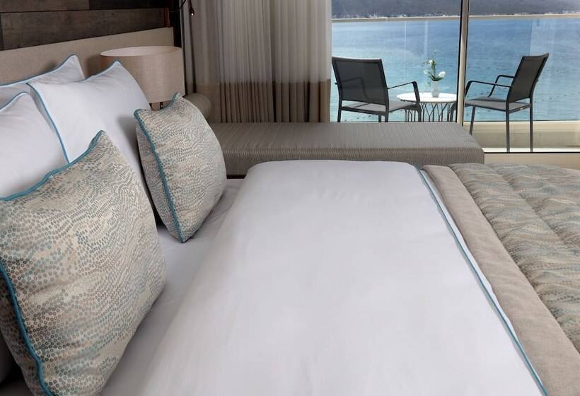 اتاق لوکس با چشم‌انداز دریا, Design Plus Seya Beach