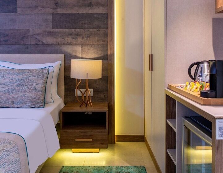 اتاق لوکس با چشم‌انداز دریا, Design Plus Seya Beach
