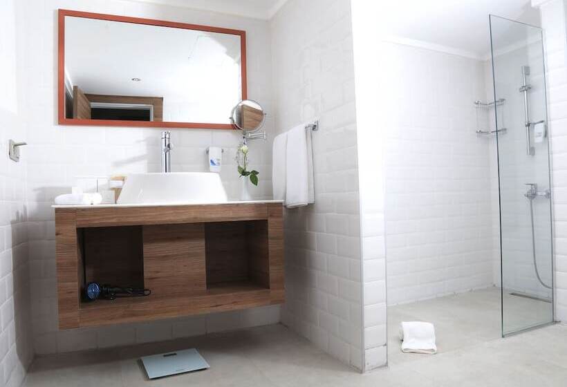 سوئیت 2 خوابه, Design Plus Seya Beach