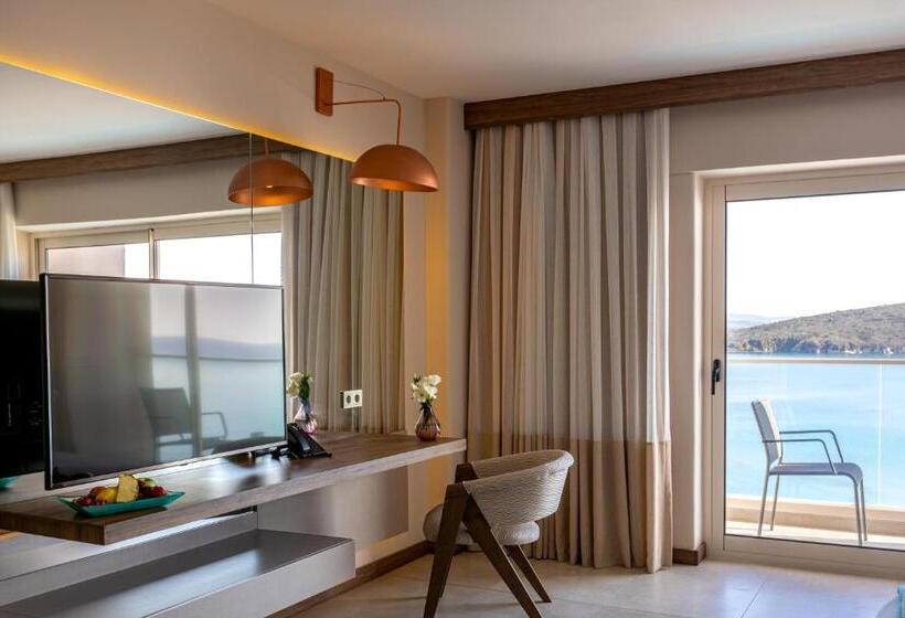 اتاق لوکس با چشم‌انداز دریا, Design Plus Seya Beach