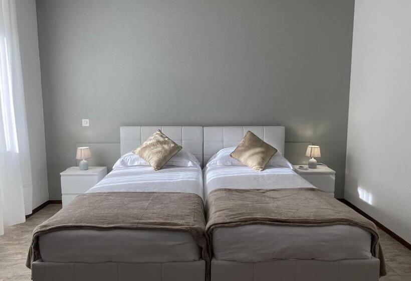 Семейный Номер Deluxe, Albergo Stazione