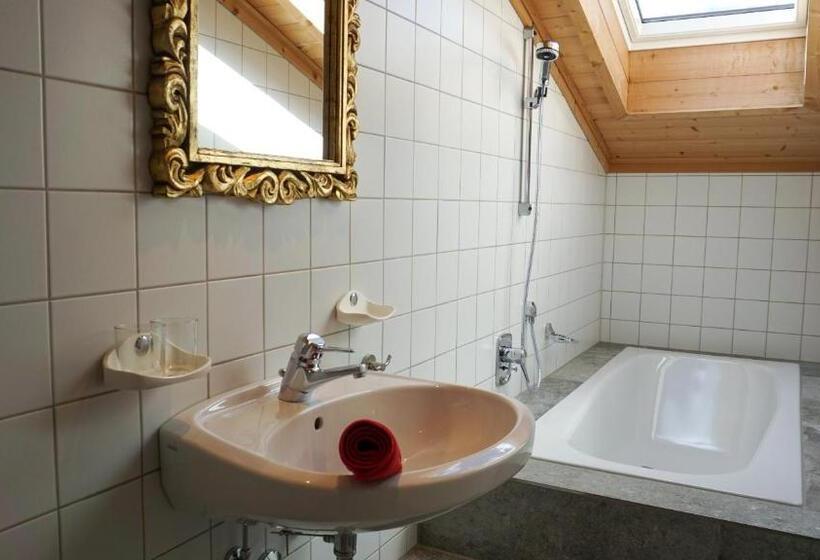 Апартаменты 2 Спальни, Haus Petra