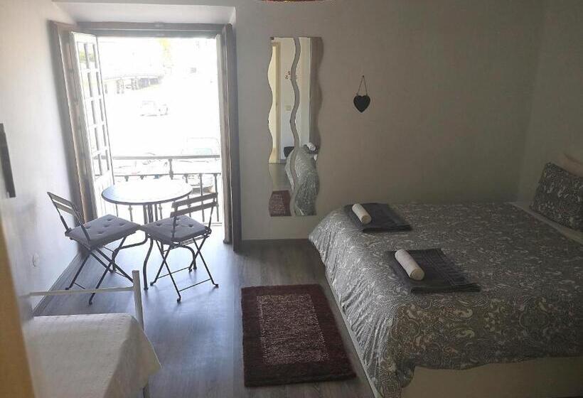 اتاق استاندارد با چشم‌انداز دریا, Taah Billa Guest House